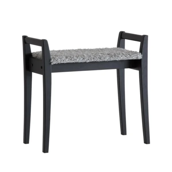 Soul - Taburet i eg med en bredde på 58 cm. fåreskindslook