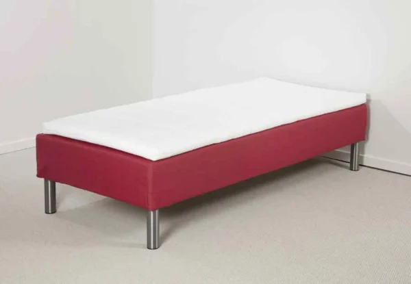 Lea boksmadras 90 x 190 med topmadras og ben 5 cm viskoskum
