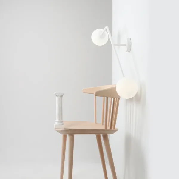 Limelight - Væglampe i hvidt metal og hvidt glas, bredde 97 cm