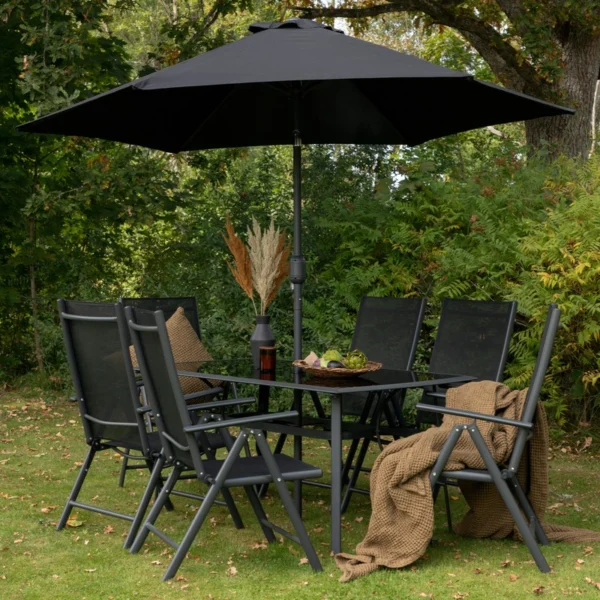 Garda - Spisebordsset med bord, seks stole og parasol i aluminium